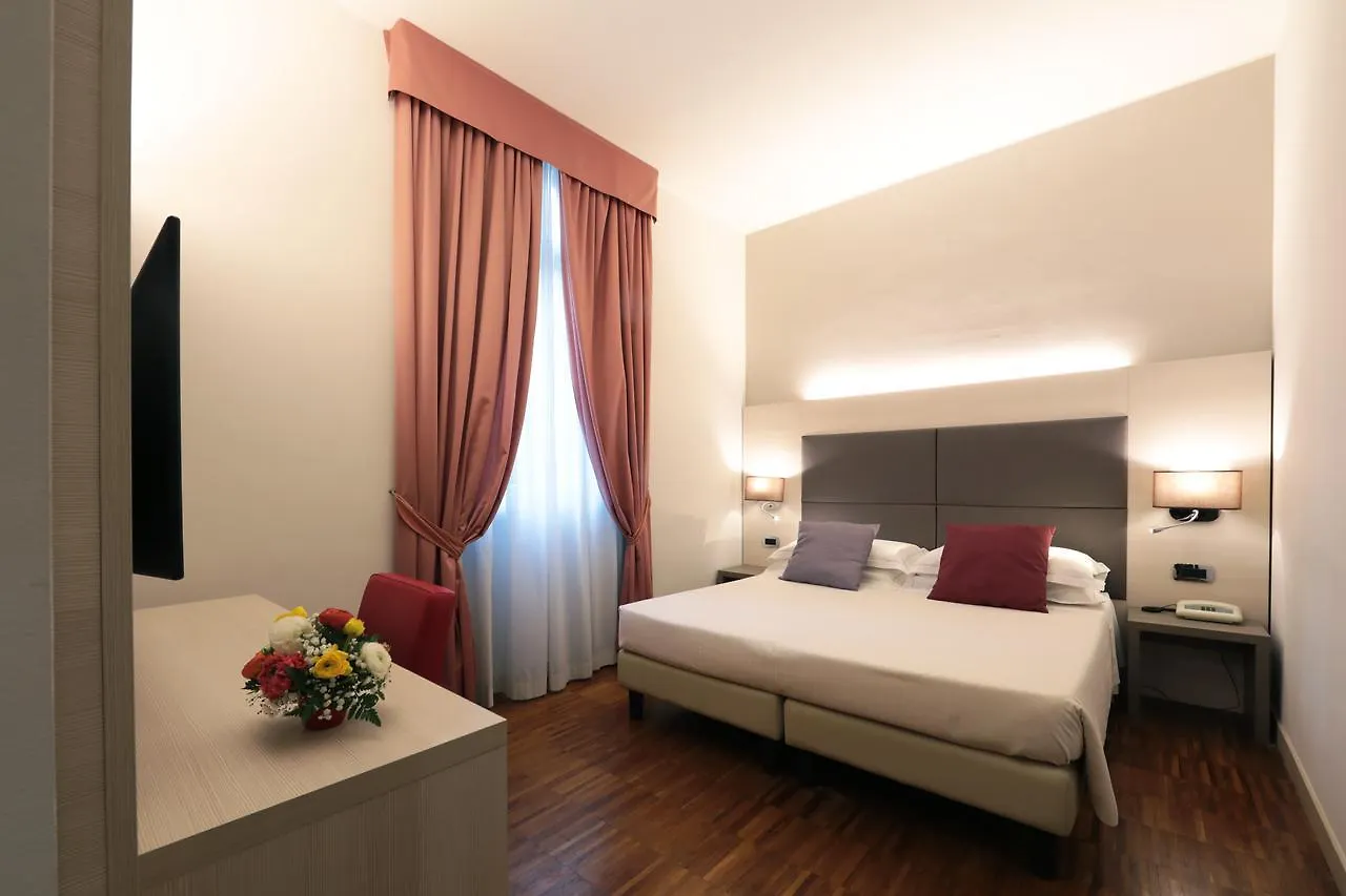 Hotel Campion Milán 3*,  Italia